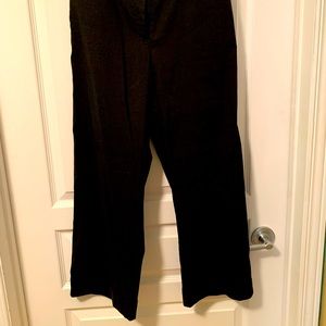 Eileen Fisher cropped pants.